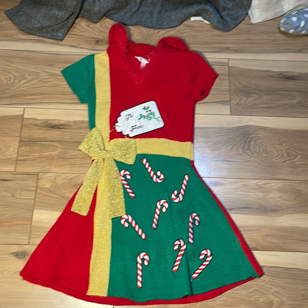 Little present idea Christmas dress!